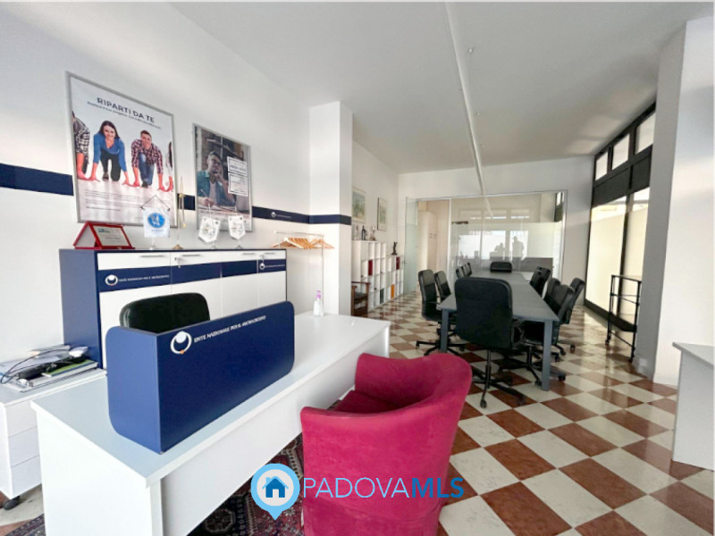 Immobile in esclusiva al Gruppo Padova MLS
Hai mai pensato al tuo prossimo spazio commerciale o u...
