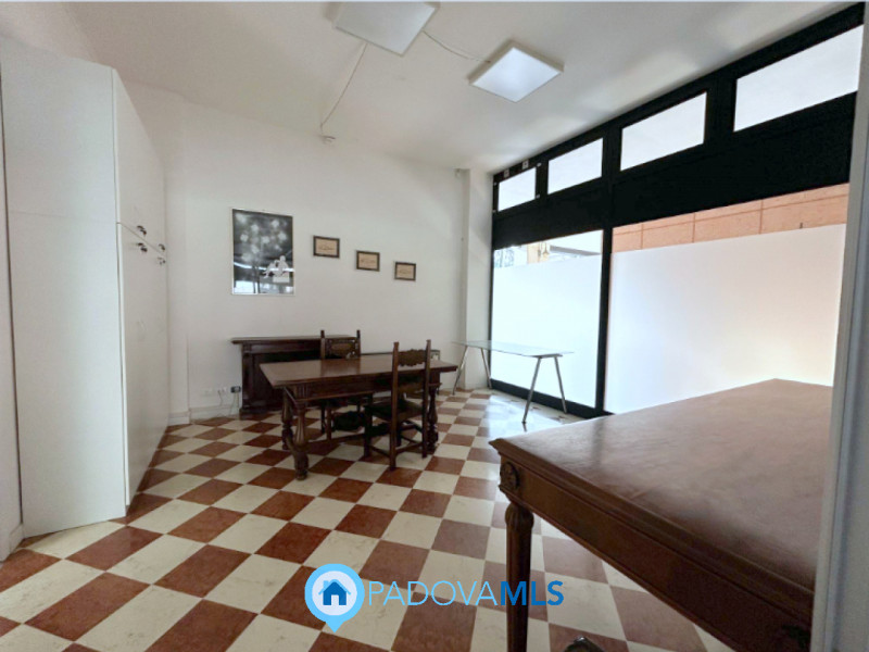 Immobile in esclusiva al Gruppo Padova MLS
Hai mai pensato al tuo prossimo spazio commerciale o u...