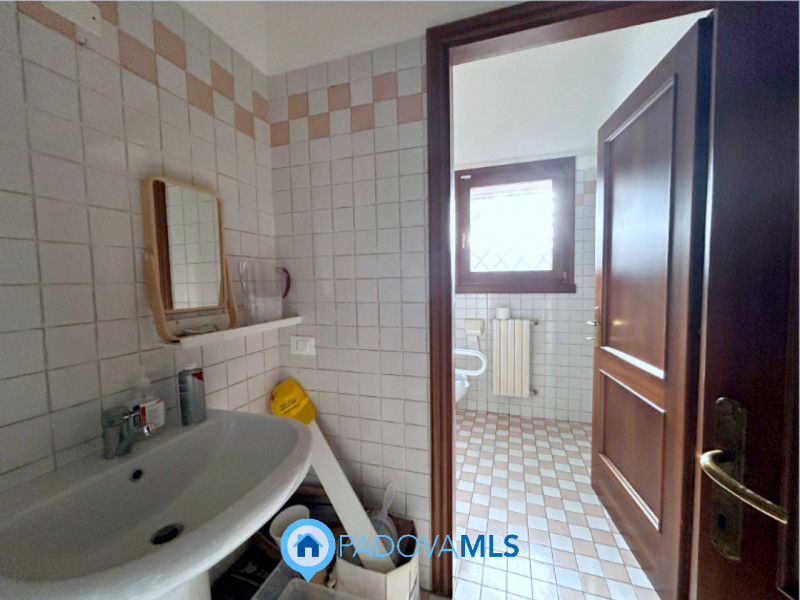 Immobile in esclusiva al Gruppo Padova MLS
Hai mai pensato al tuo prossimo spazio commerciale o u...