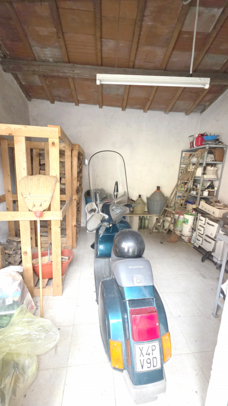 Scopri questa incantevole casa di testa situata nel centro storico di Montecchio Maggiore, nella ...