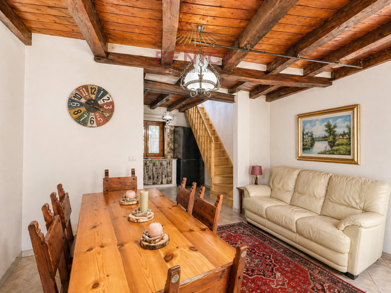 FENICE IMMOBILIARE presenta

Nel suggestivo scenario del Montello, a pochi chilometri dal centro ...
