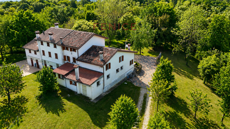 FENICE IMMOBILIARE presenta

Nel suggestivo scenario del Montello, a pochi chilometri dal centro ...
