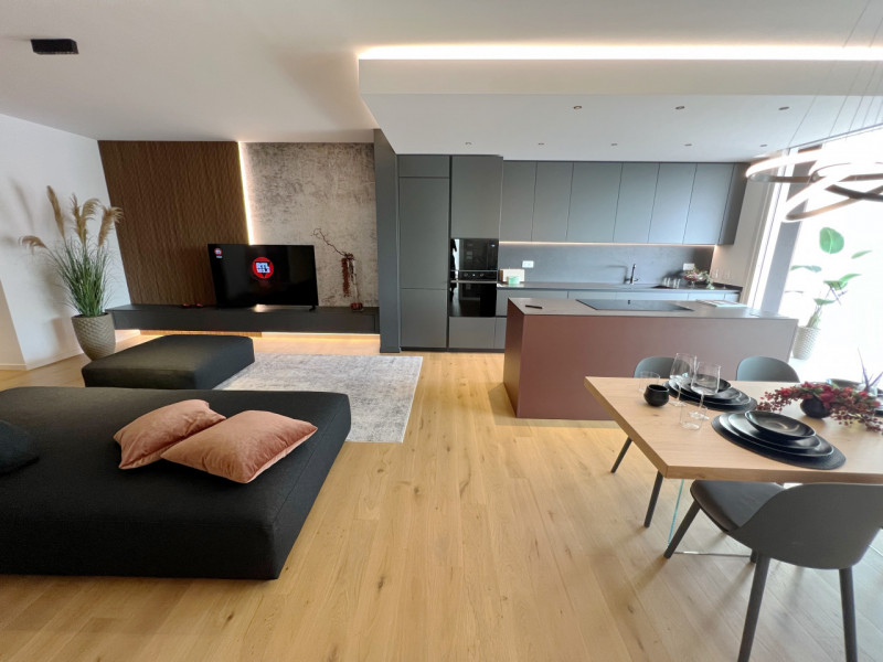 (Per INFO Cristina 3389226442) A Padova, in un'area residenziale caratterizzata dalla suggestiva ...