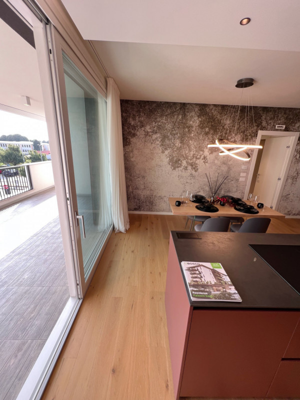(Per INFO Cristina 3389226442) A Padova, in un'area residenziale caratterizzata dalla suggestiva ...