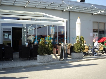 Vicenza
Vicenza zona mercato nuovo, bar giornaliero con cucina attrezzata, grande plateatico cope...