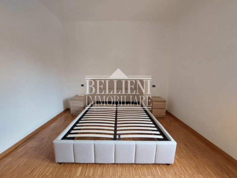 ARACELI: In una laterale in zona Araceli proponiamo in affitto un appartamento appena ristruttura...