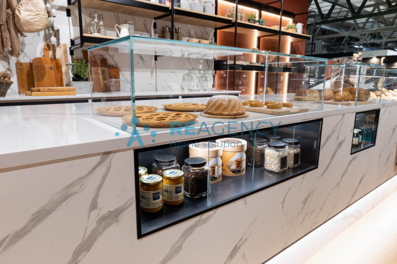 Vicenza centro
Vicenza corso Palladio, negozio di vendita di pane e pizza con possibilità di inse...