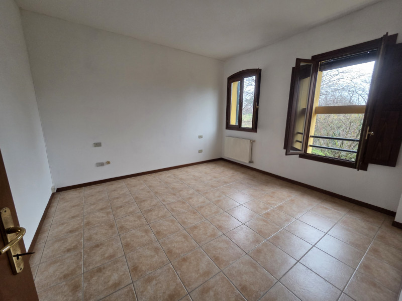 ASTA IMMOBILIARE - PADOVA, zona PRATO DELLA VALLE, Via Michele Sanmicheli, APPARTAMENTO su due pi...