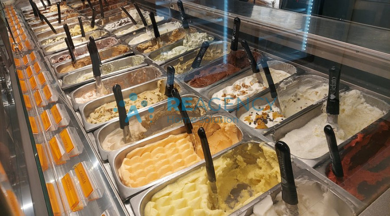 Marostica
Importante bar gelateriaa Marostica sulla piazza centrale, grandissimo plateatico, elev...