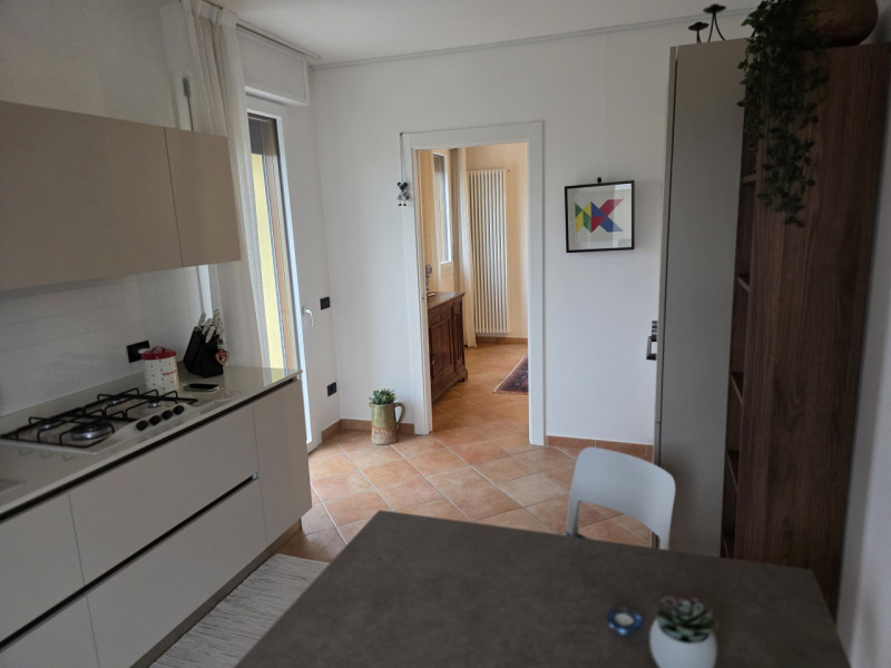 Scoprite questo INTROVABILE ATTICO, un gioiello nel cuore di Padova, situato nella tranquilla zon...