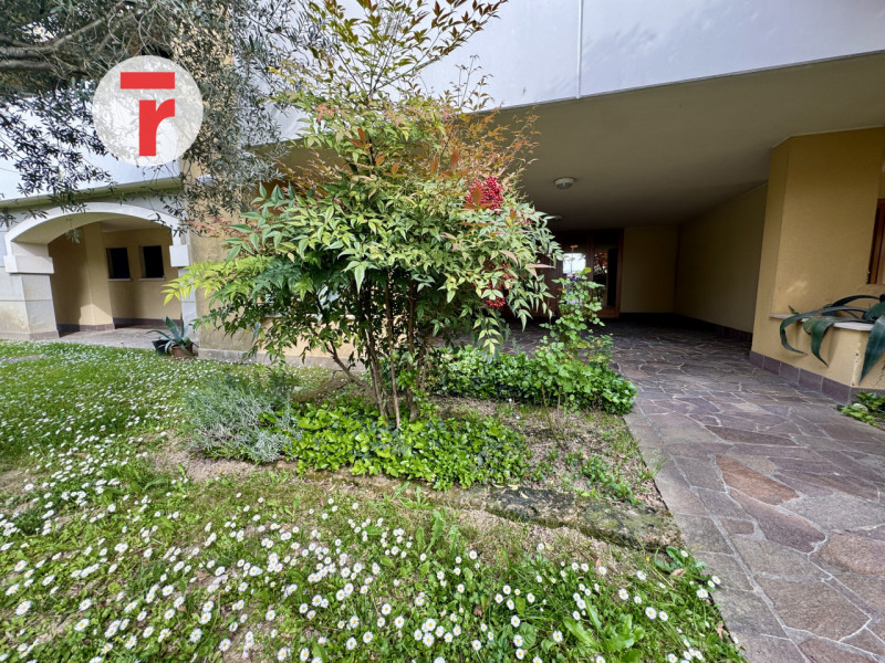 CAMPODARSEGO - loc.Reschigliano - A due passi dalla Chiesa, dal supermercato e da tutti i servizi...