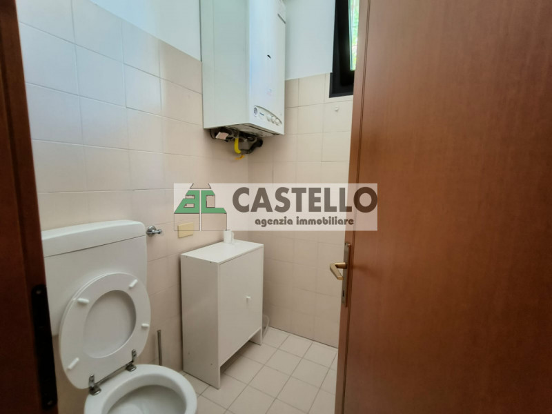 Limena Negozio al piano terra di circa 55mq, situato in vicolo chiuso con presenza di attività co...