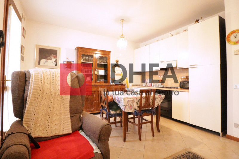 CATENA - VILLORBA 

RIF"NSV4"
L'agenzia IDHEA di Villorba propone questo appartamento mini al pia...