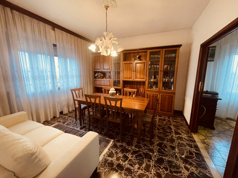 DOLO - SAMBRUSON rif. EP160: Casa su Misura ha il piacere di proporVi casa singola immersa nel ve...