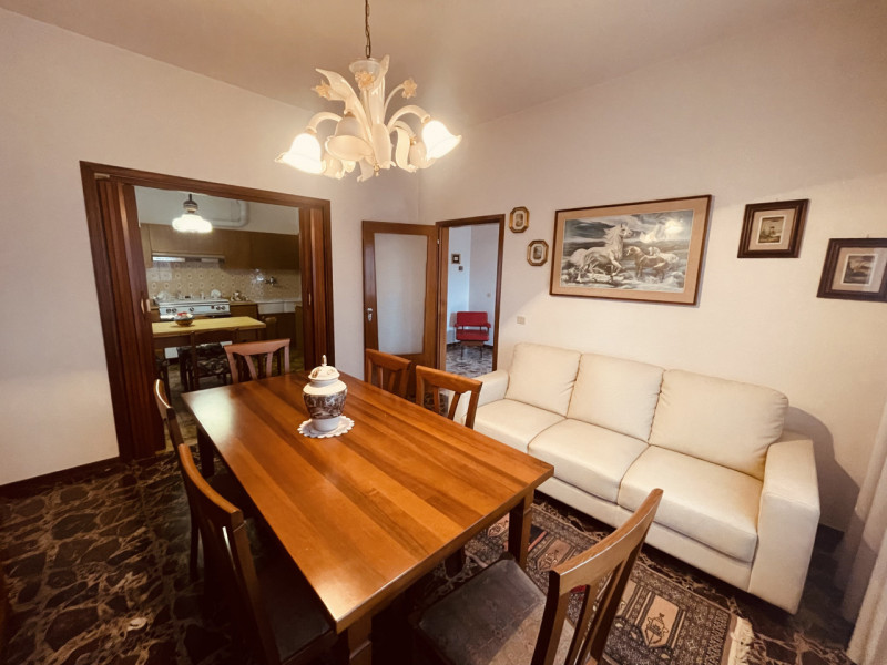 DOLO - SAMBRUSON rif. EP160: Casa su Misura ha il piacere di proporVi casa singola immersa nel ve...