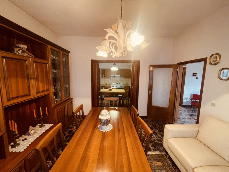 DOLO - SAMBRUSON rif. EP160: Casa su Misura ha il piacere di proporVi casa singola immersa nel ve...