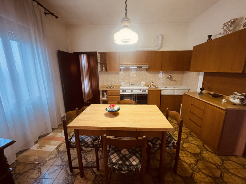 DOLO - SAMBRUSON rif. EP160: Casa su Misura ha il piacere di proporVi casa singola immersa nel ve...