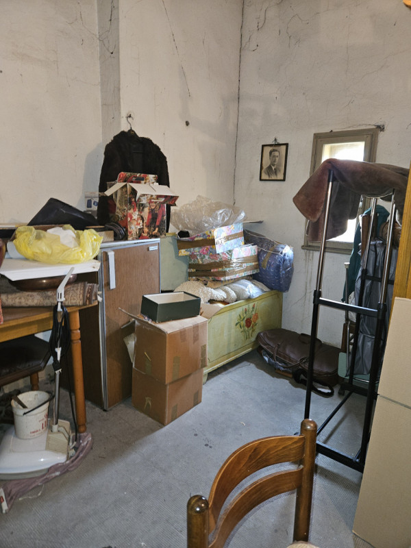 In esclusiva presso la nostra agenzia, proponiamo un luminoso appartamento quadrilocale situato a...