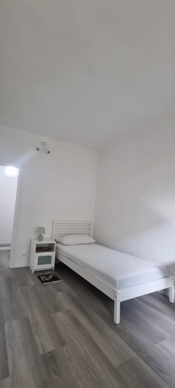 Sei uno studente/essa alla ricerca di un ambiente accogliente e funzionale? In una piccola palazz...