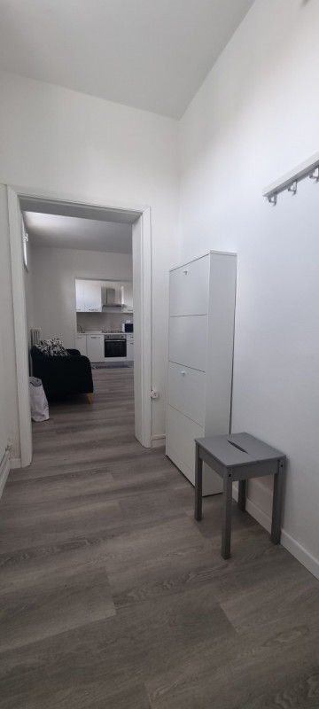 Sei uno studente/essa alla ricerca di un ambiente accogliente e funzionale? In una piccola palazz...