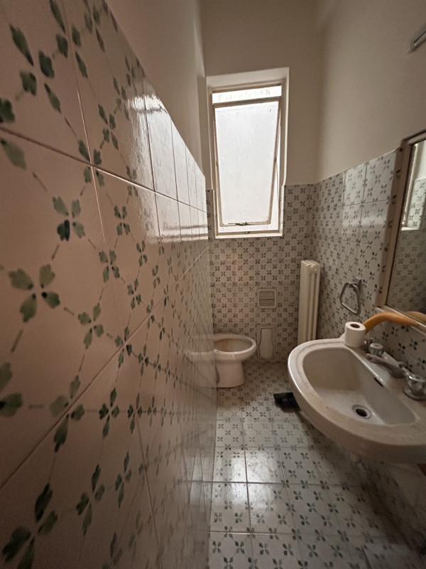 Padova via San Francesco - centro storico, Nicoletta Dardilli di AD Casa Padova propone in locazi...