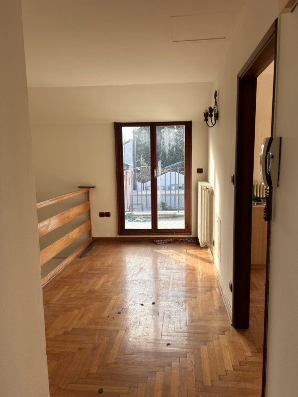 Padova via San Francesco - centro storico, Nicoletta Dardilli di AD Casa Padova propone in locazi...