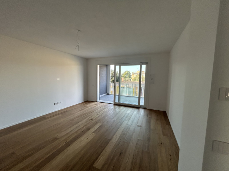 In una delle zone più esclusive e ricercate di Padova, nel cuore di Madonna Pellegrina, prende fo...