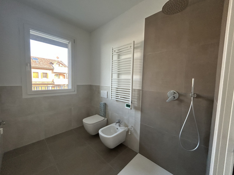 In una delle zone più esclusive e ricercate di Padova, nel cuore di Madonna Pellegrina, prende fo...