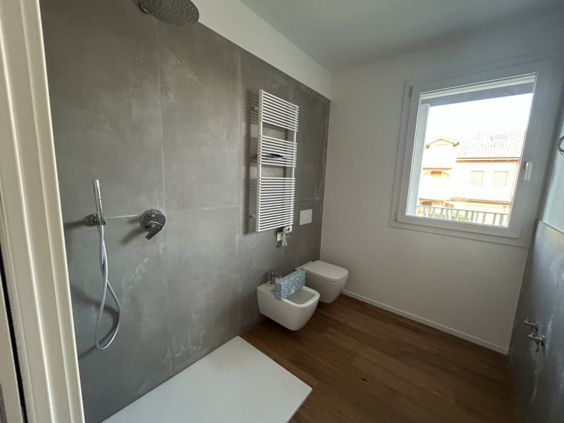 In una delle zone più esclusive e ricercate di Padova, nel cuore di Madonna Pellegrina, prende fo...