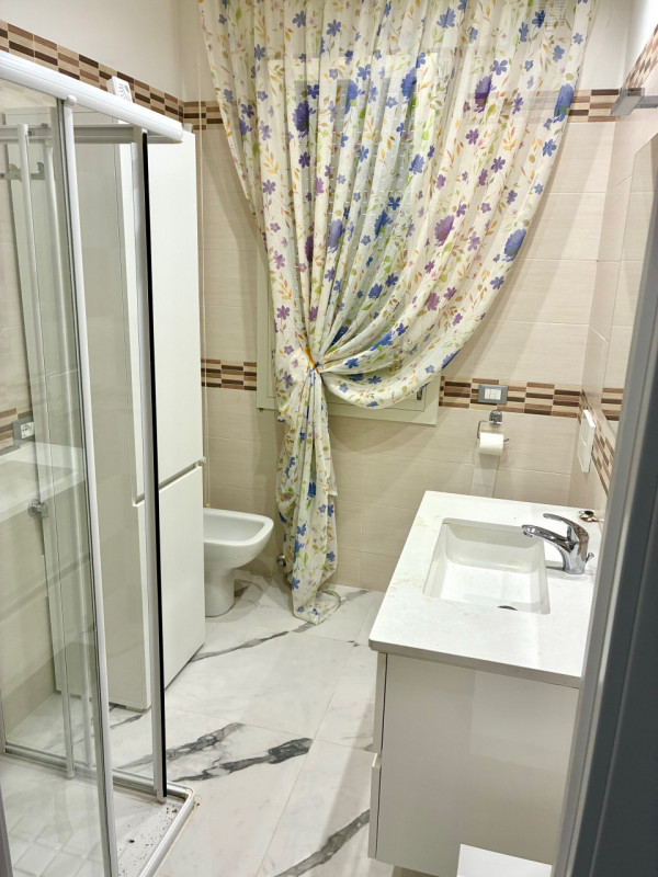 (Per INFO Monica 3482688677) Nel cuore del quartiere Arcella a Padova, in una posizione strategic...