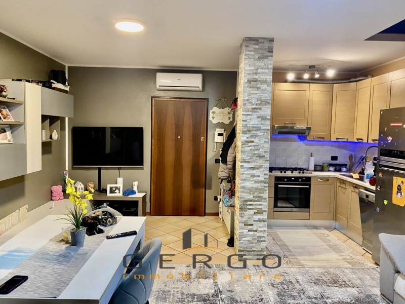 (Per INFO 3316190143) A San Martino di Lupari proponiamo in vendita un appartamento duplex di cir...