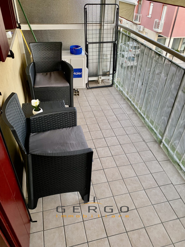 (Per INFO 3316190143) A San Martino di Lupari proponiamo in vendita un appartamento duplex di cir...