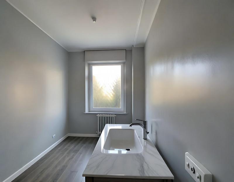 (Per INFO Mara 3481536890) A Treviso, in zona Santa Maria del Rovere, proponiamo in vendita un ma...