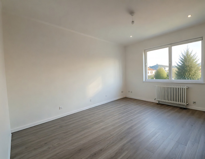 (Per INFO Mara 3481536890) A Treviso, in zona Santa Maria del Rovere, proponiamo in vendita un ma...