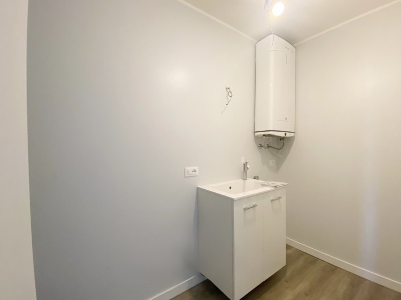 (Per INFO Mara 3481536890) A Treviso, in zona Santa Maria del Rovere, proponiamo in vendita un ma...