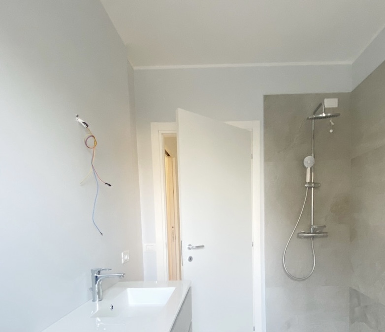 (Per INFO Mara 3481536890) A Treviso, in zona Santa Maria del Rovere, proponiamo in vendita un ma...