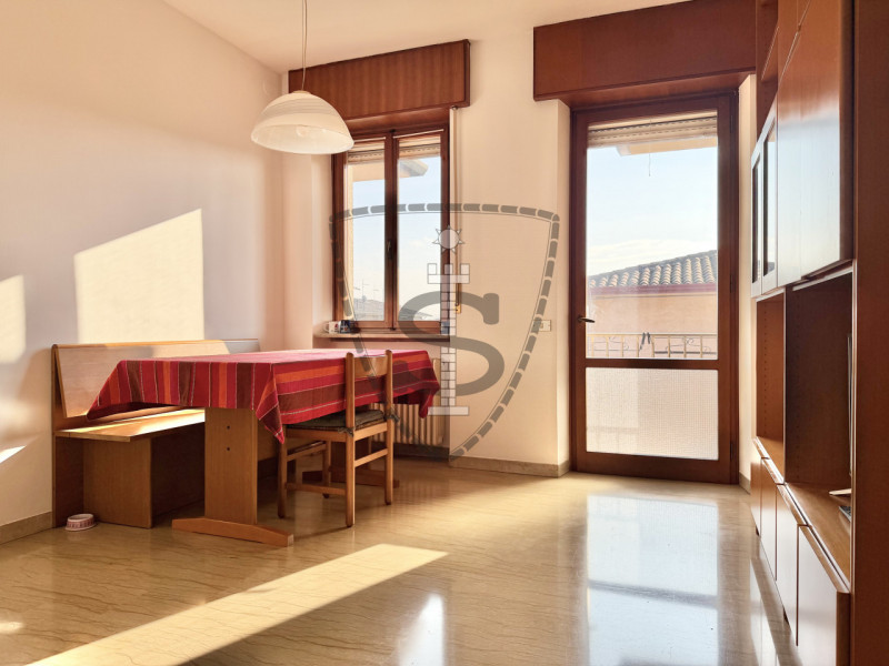 Sei alla ricerca di uno spazioso appartamento disponibile da subito? Questa soluzione a Marostica...