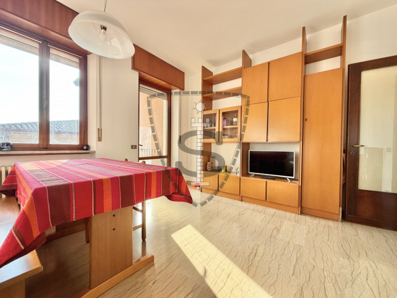 Sei alla ricerca di uno spazioso appartamento disponibile da subito? Questa soluzione a Marostica...