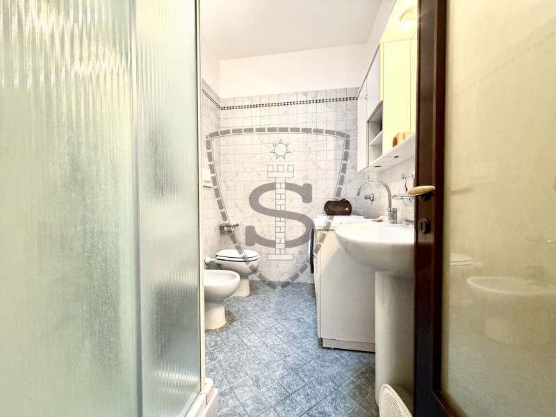 Sei alla ricerca di uno spazioso appartamento disponibile da subito? Questa soluzione a Marostica...