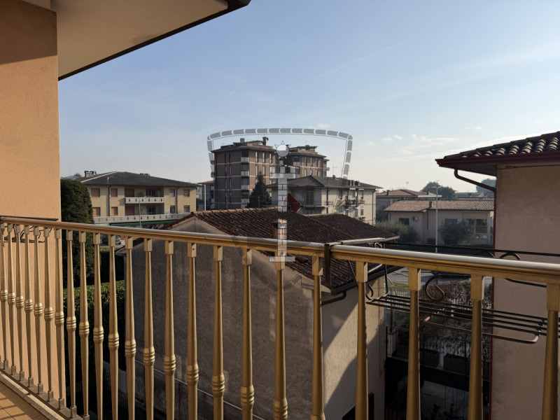 Sei alla ricerca di uno spazioso appartamento disponibile da subito? Questa soluzione a Marostica...