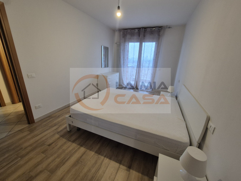 ANNUNCIO RIVOLTO A PERSONE CON REDDITI STABILI E CONTRATTO DI LAVORO A TEMPO INDETERMINATO. RICHI...