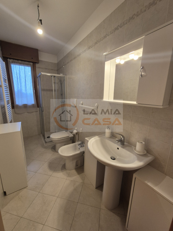 ANNUNCIO RIVOLTO A PERSONE CON REDDITI STABILI E CONTRATTO DI LAVORO A TEMPO INDETERMINATO. RICHI...