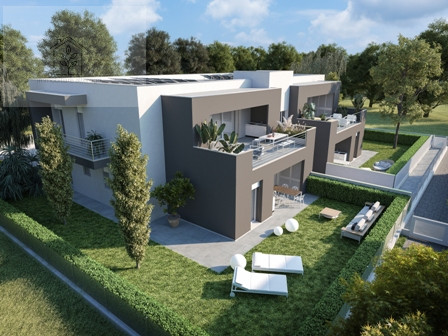 Situato nel cuore della rinomata località di Abano Terme, al confine con Montegrotto, questo eleg...