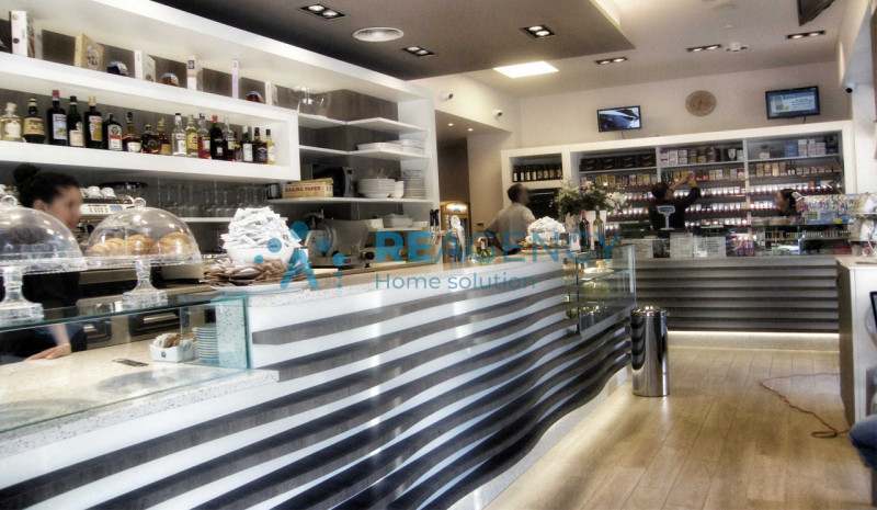 Lonigo
Bar tabaccheria a Lonigo, arredi nuovi, ideale gestione giovanile, plateatico esterno, aff...