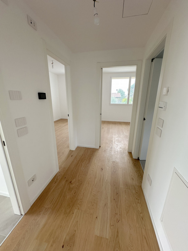 (Per INFO Roberto 3453195338) NOSTRA ESCLUSIVA - Montebelluna, in una delle più rinomate zone del...