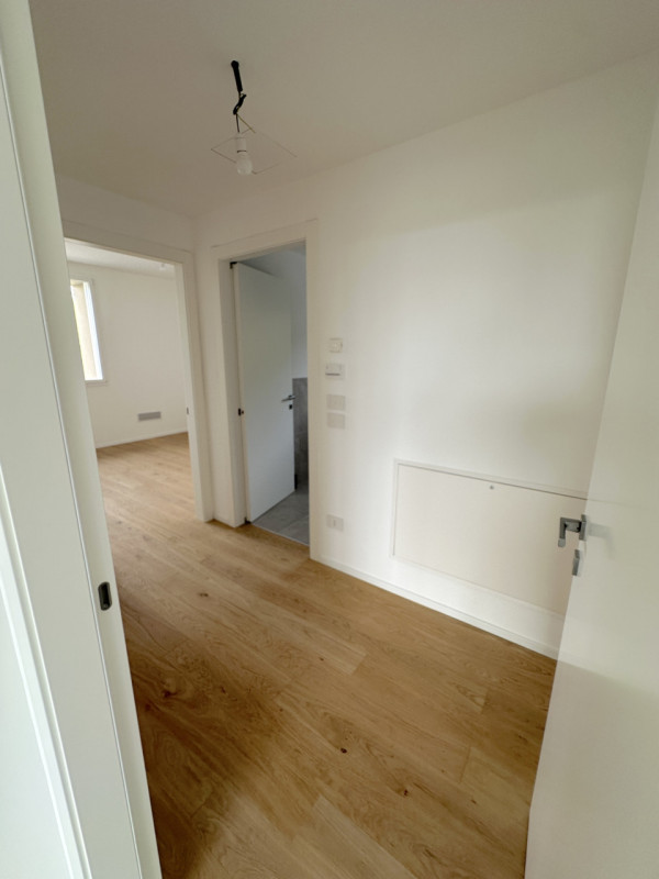 (Per INFO Roberto 3453195338) NOSTRA ESCLUSIVA - Montebelluna, in una delle più rinomate zone del...