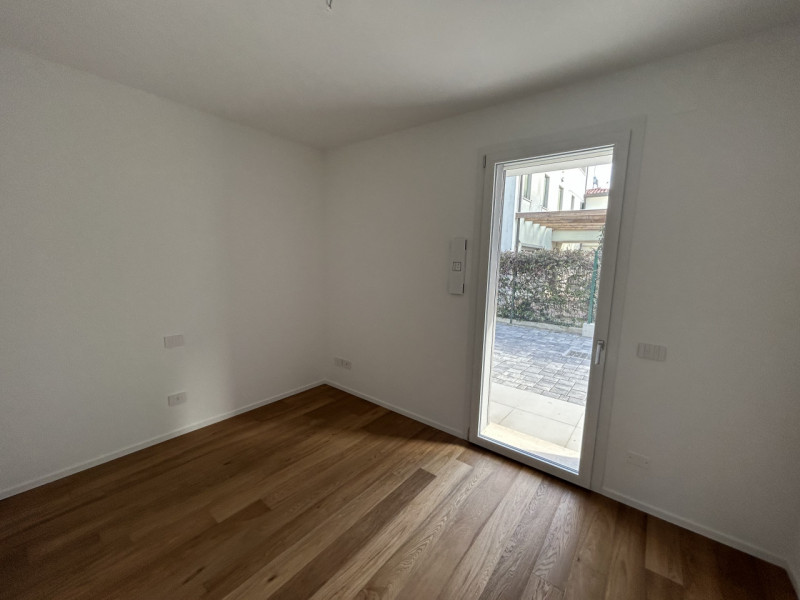 In una delle aree più ambite di Padova, nel cuore di Madonna Pellegrina, prende vita un raffinato...