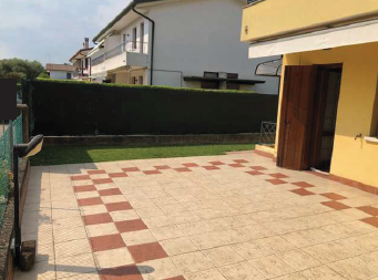 Rif. A.A.371-24

Vendita all'asta - bifamiliare su tre livelli in data 24 febbraio 2026

Descrizi...