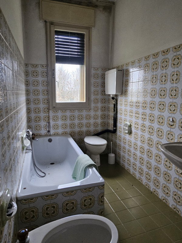 Scoprite questa affascinante porzione di casa a schiera, situata nel tranquillo comune di Santa C...