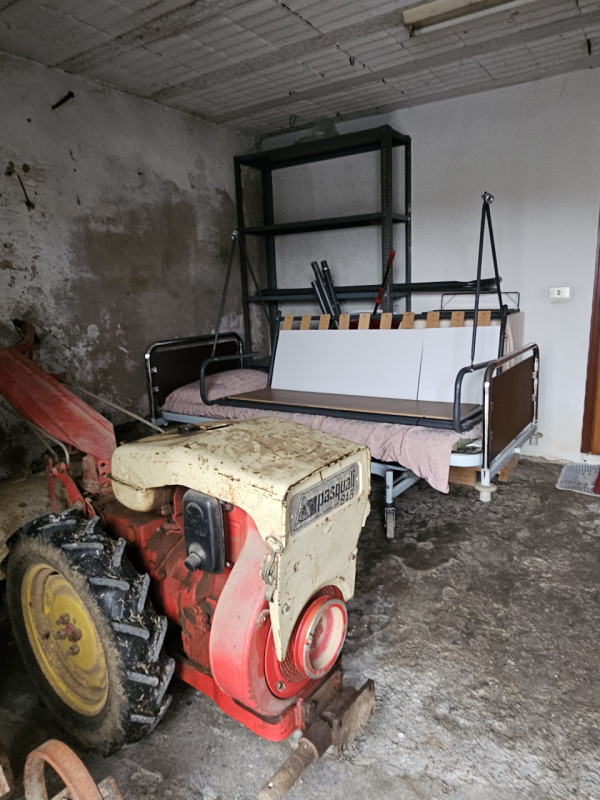 Scoprite questa affascinante porzione di casa a schiera, situata nel tranquillo comune di Santa C...